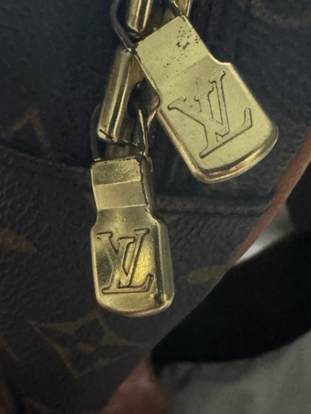 Louis Vuitton Pochette Gange  Louis Vuitton Shoulder Bag - Picture 5 of 16